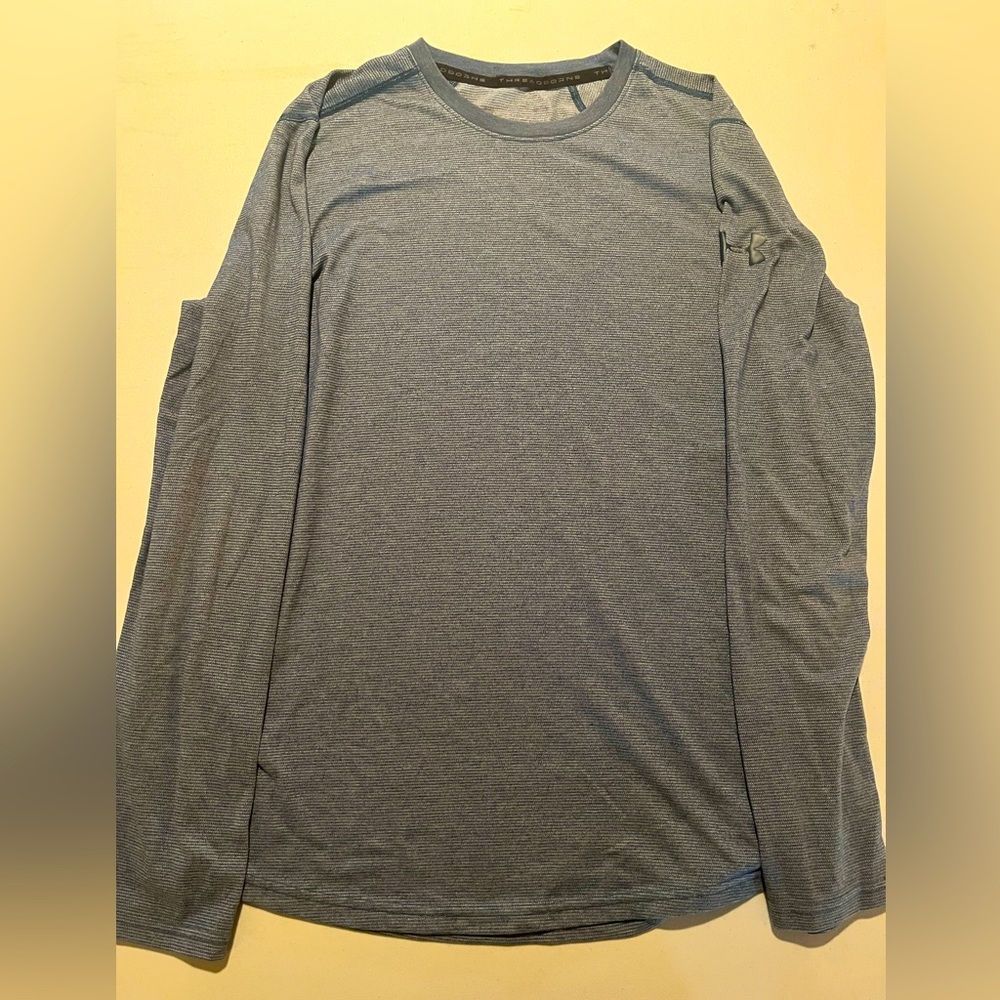 Men’s Under Armour Long Sleeve Knit Material Large